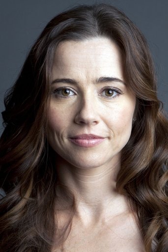 Linda Cardellini Poster